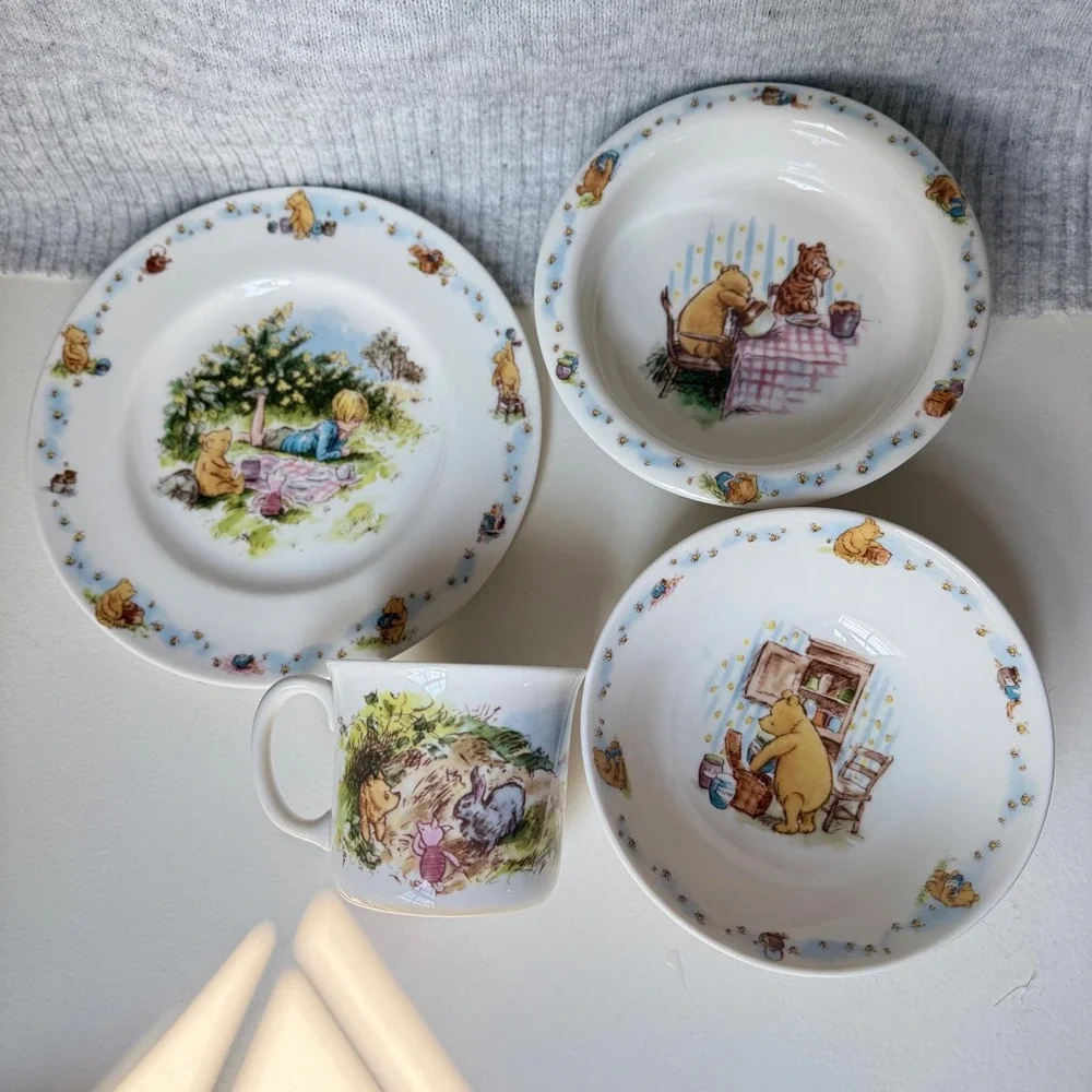 Royal Doulton WINNIE THE POOH Classic 4pc Nursery Set Plate Bowls Mug Bone China